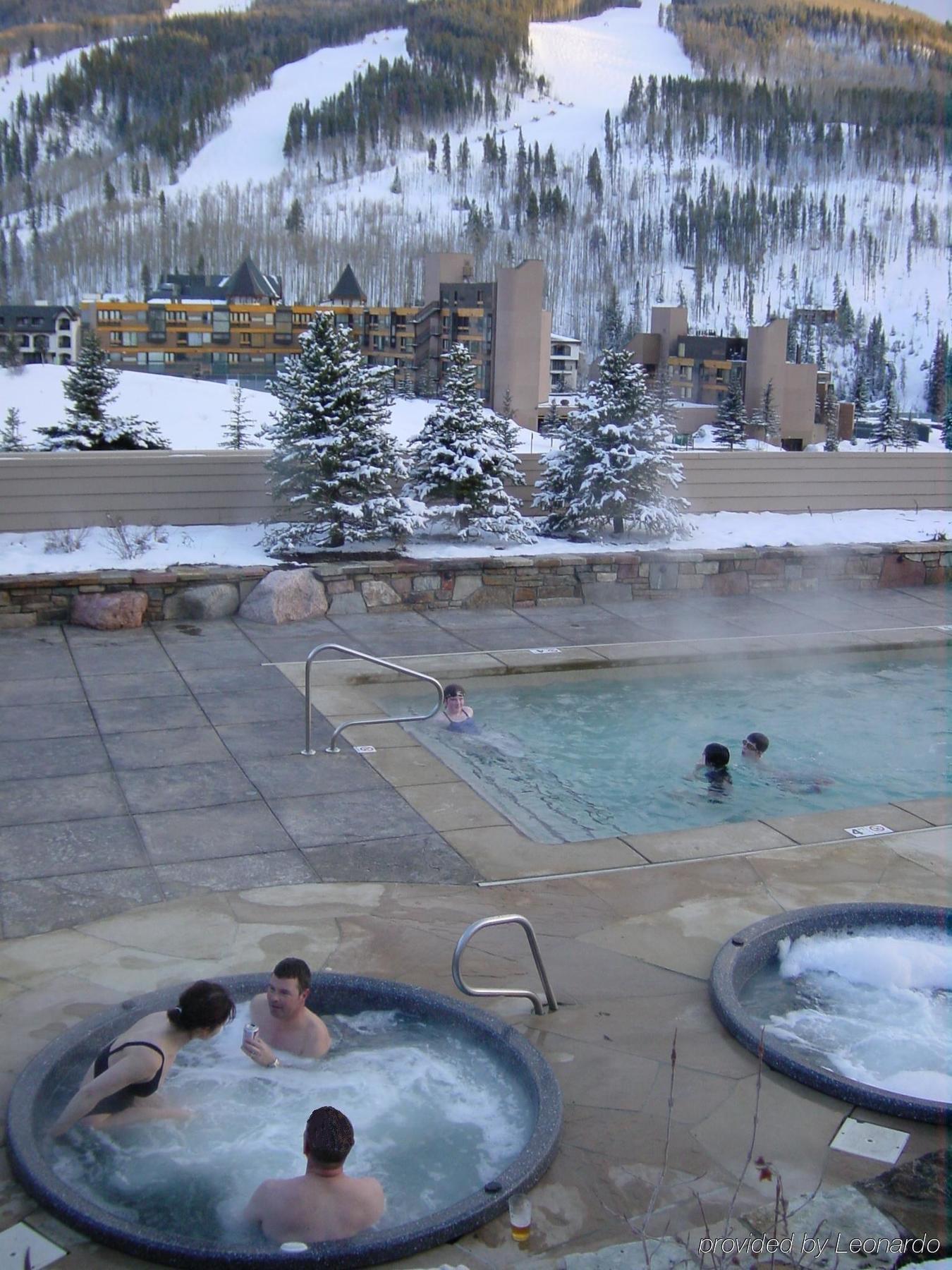 Sun Vail Aparthotel Exterior photo