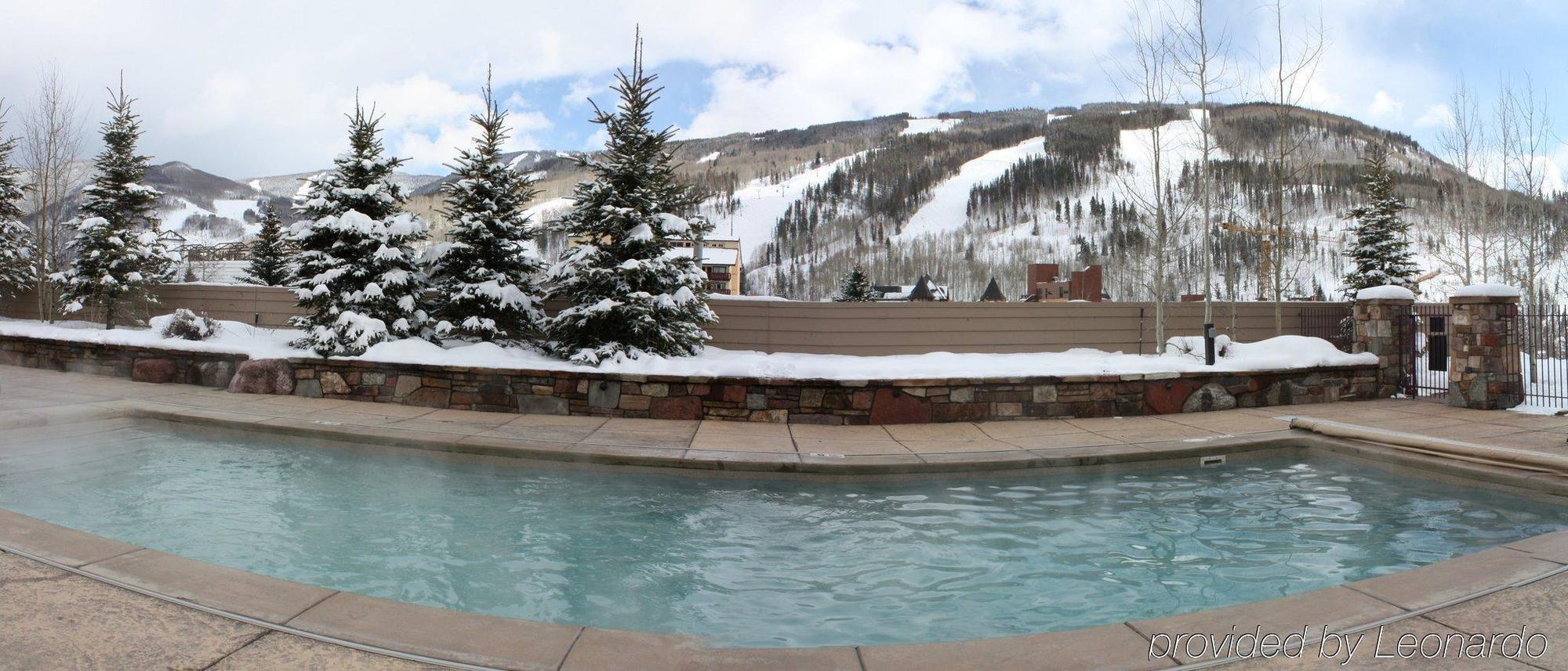 Sun Vail Aparthotel Exterior photo